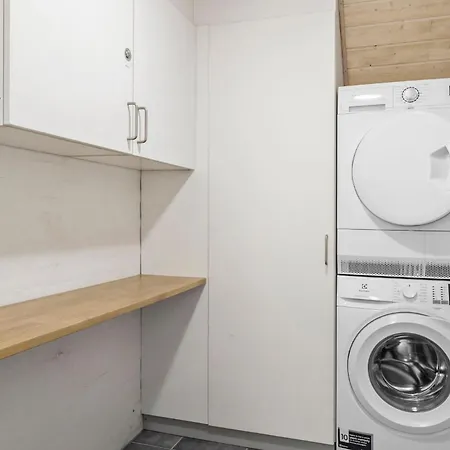 Сasa de vacaciones Lovely In With Sauna