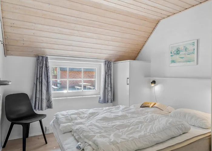 Σπίτι διακοπών Lovely In With Sauna *